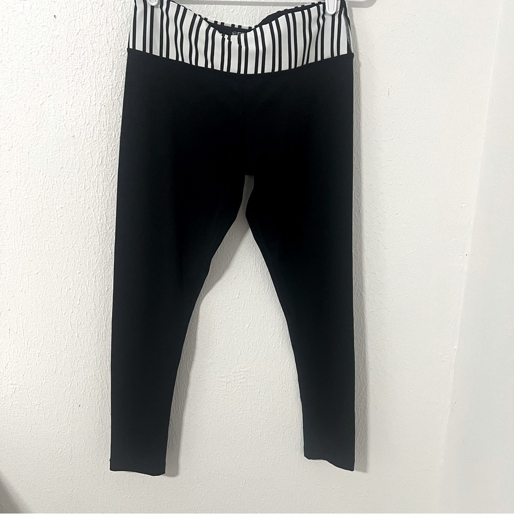Reflex Women XL Striped Wide Waistband Black and White Leggings Running Exercise